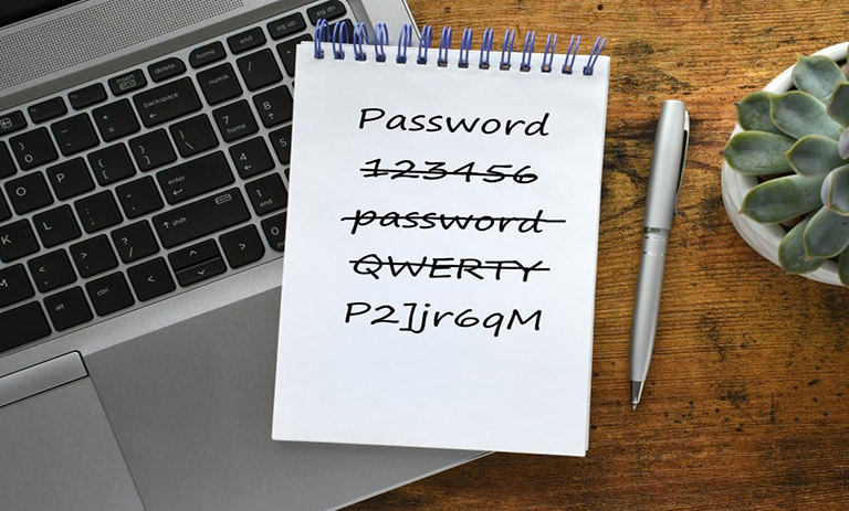 نوشتن رمز عبور روی کاغذ